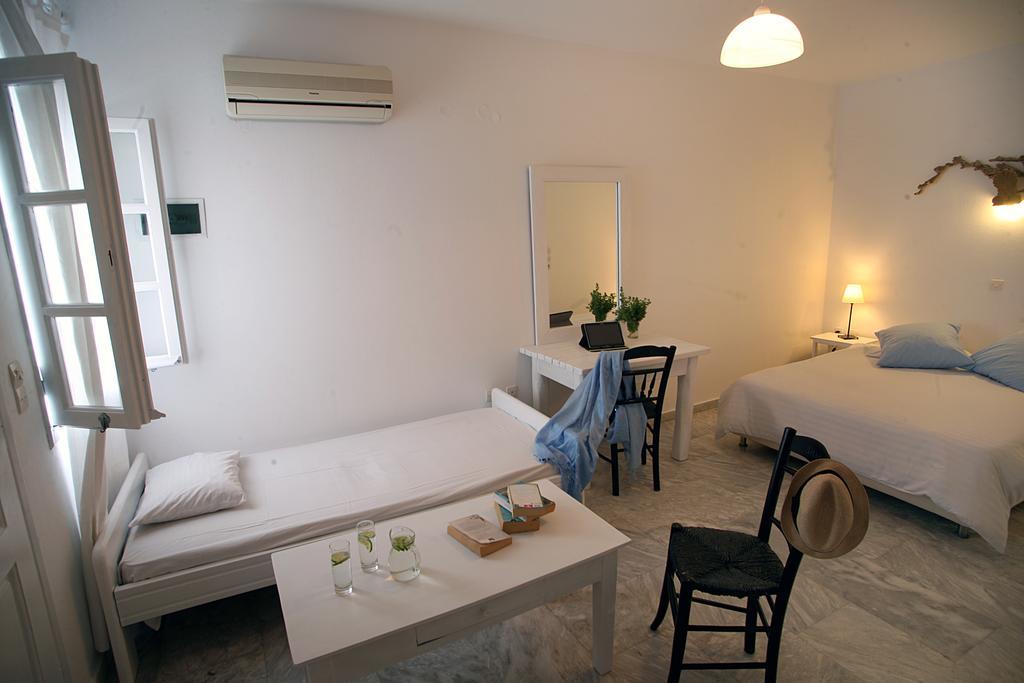 Voula & 公寓式飯店 Tourlos